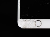 Ta hand om din smartphone med tillbehör från Teknikdelar